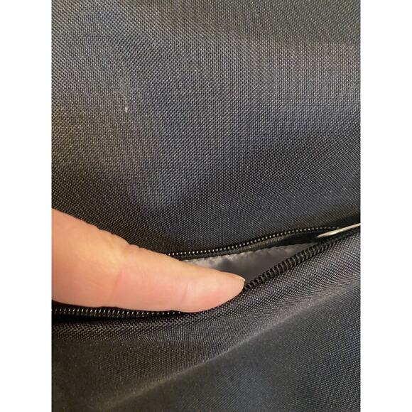 Maxtop Black Backpack Laptop Carrier Charging Port Needs Cord Fron Zip Pocket - Picture 5 of 12